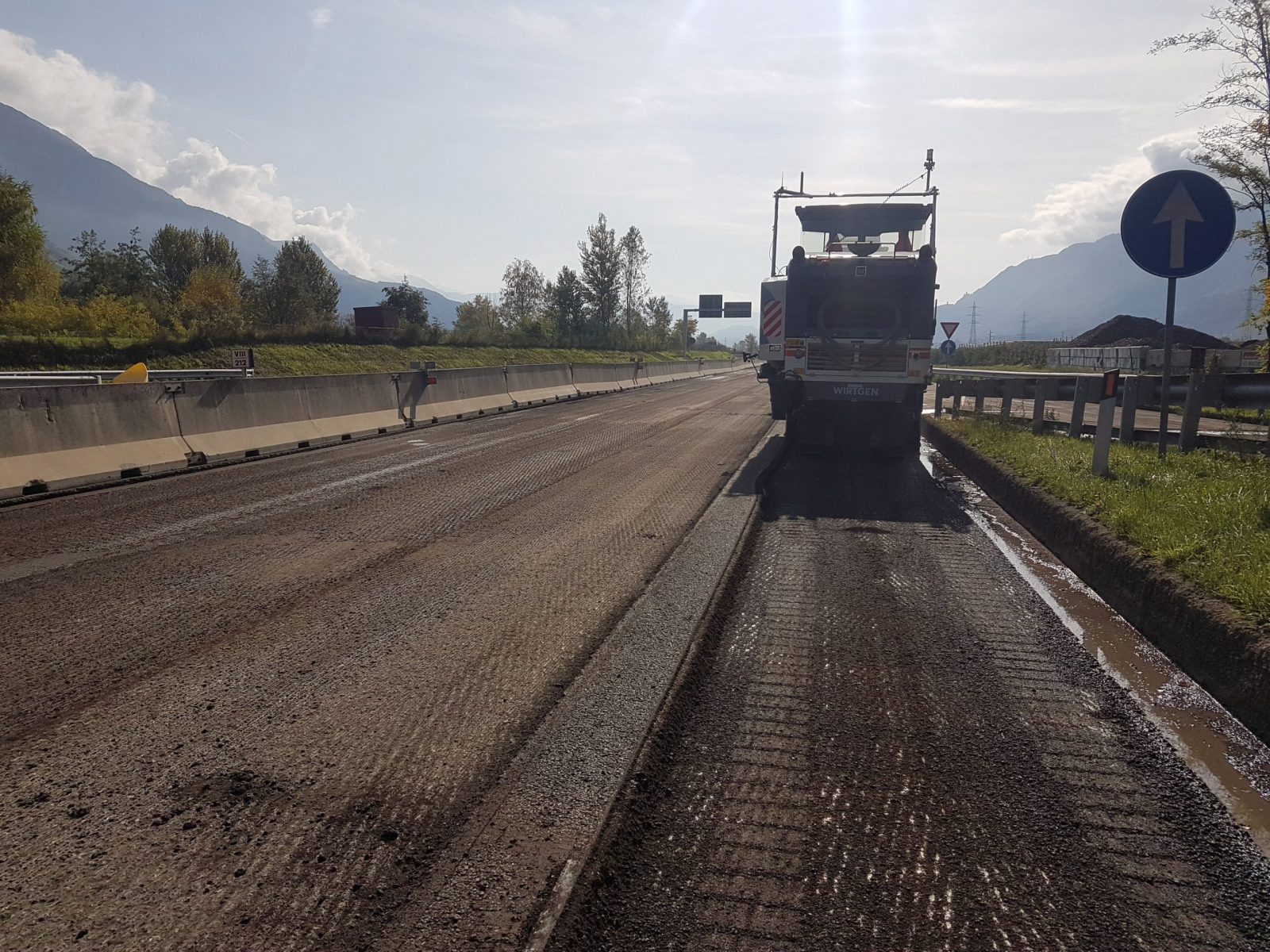 Milling and paving
